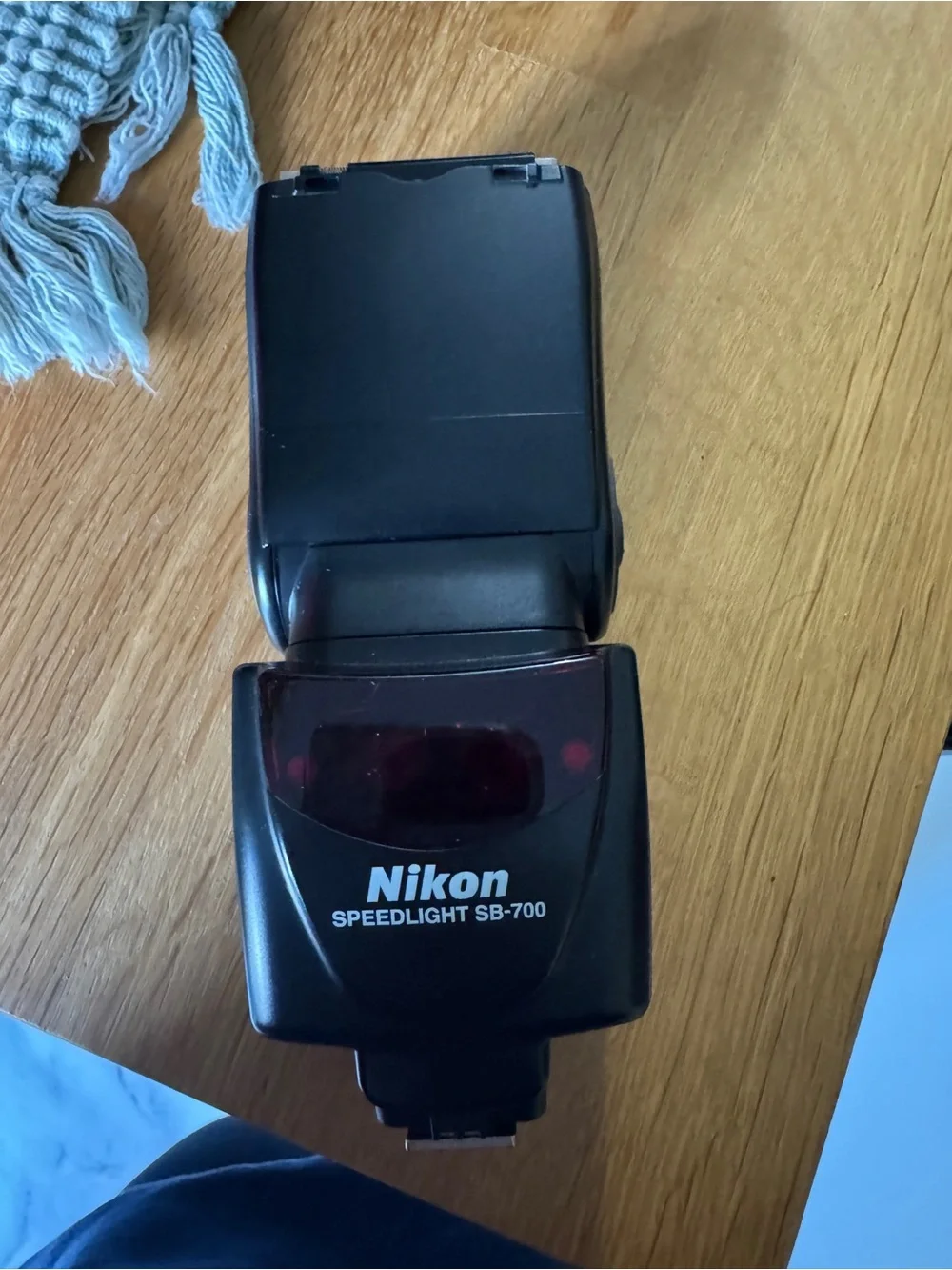 Nikon SB-700 AF Speedlight in case